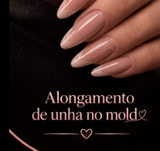 Alongamento de unha no molde 