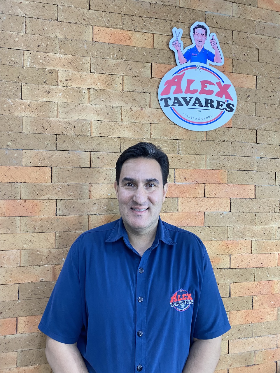 Alex Tavares 