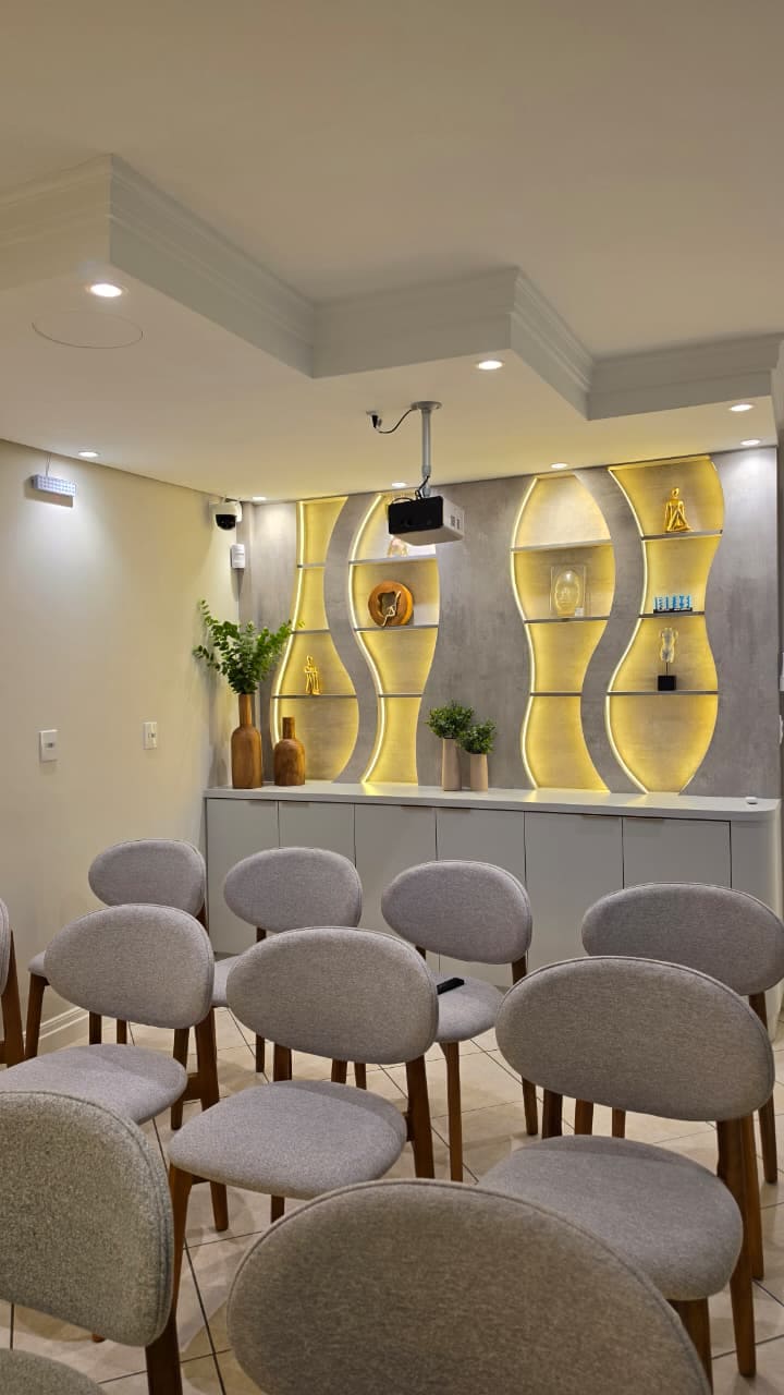 Sala - Reunião e Treinamento