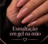 Esmaltação em gel na mão