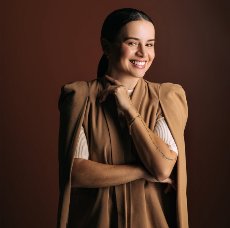 VICTÓRIA BENEDETTI