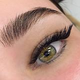 Alongamento de cílios efeito Foxy Eyes 