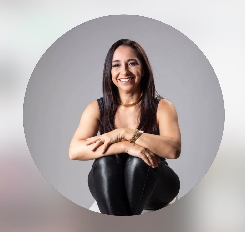 Nivia Guimarães