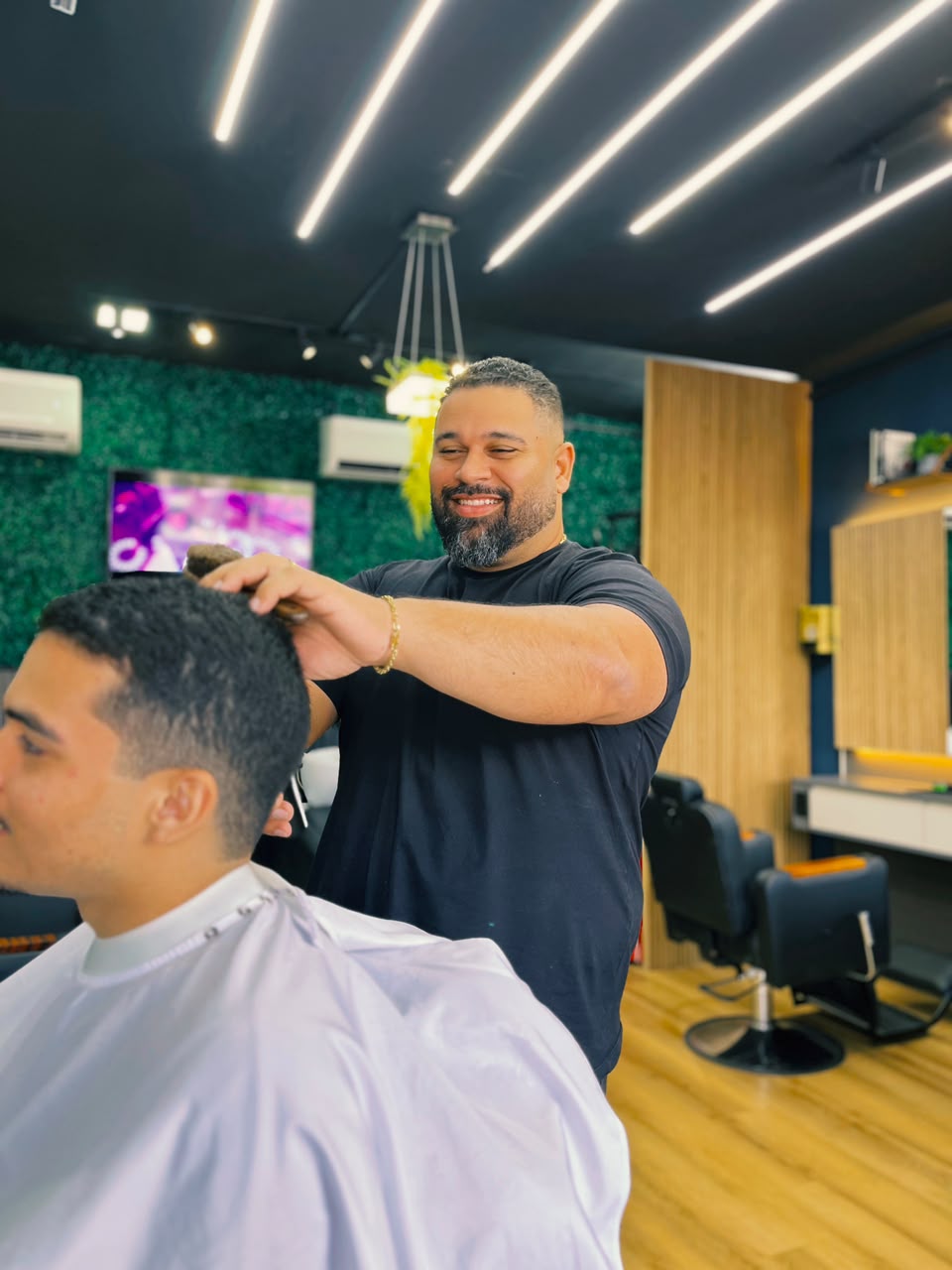 Dayvison_Barber 