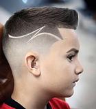 Risco Simples no Cabelo